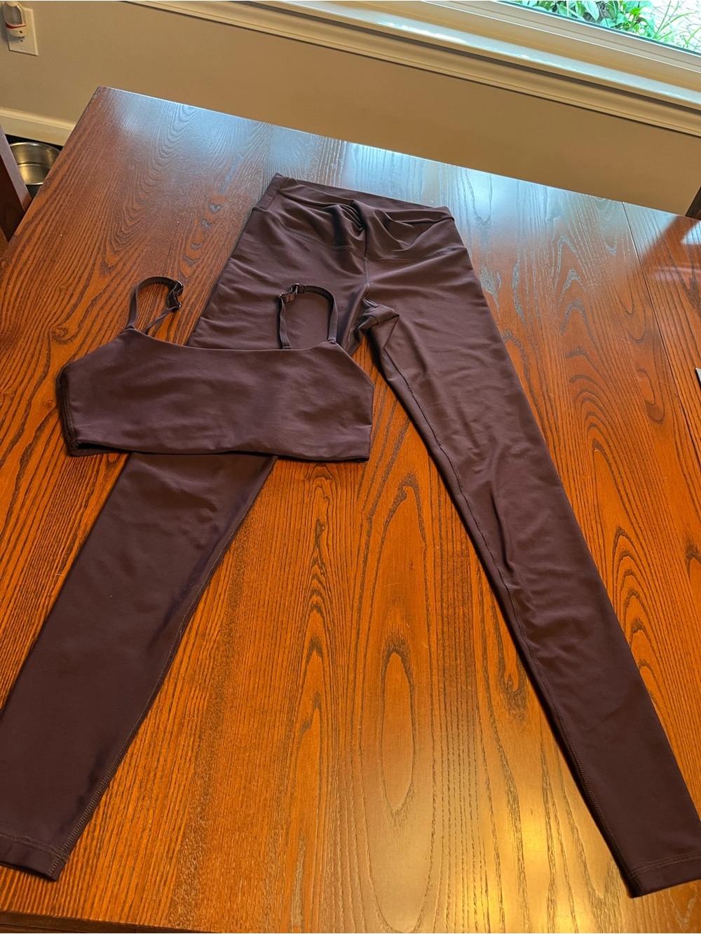 Old Navy High-Waist Leggings & Sports Bra Set